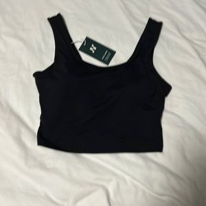 HALARA cris-cross back crop, w bra